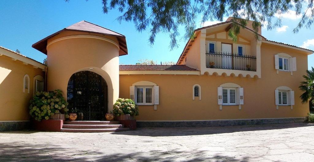 Hostal Victoria Villa Giardino Exterior photo